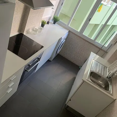 Rooms, Location For Tourists Hostel Lisbon